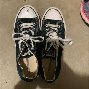 black low top converse